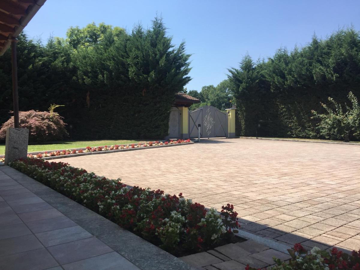 Villa Althea Ronago Luaran gambar