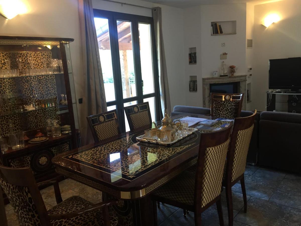 Villa Althea Ronago Luaran gambar