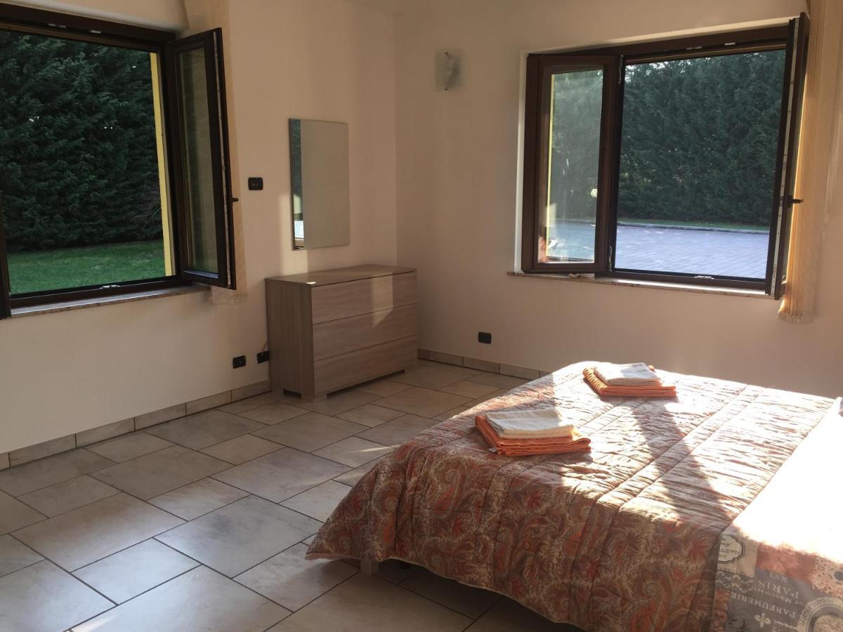 Villa Althea Ronago Luaran gambar